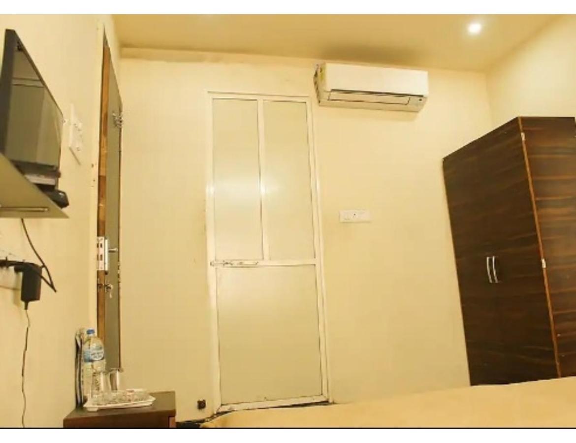Hotel Adarsh, Ujjain Luaran gambar